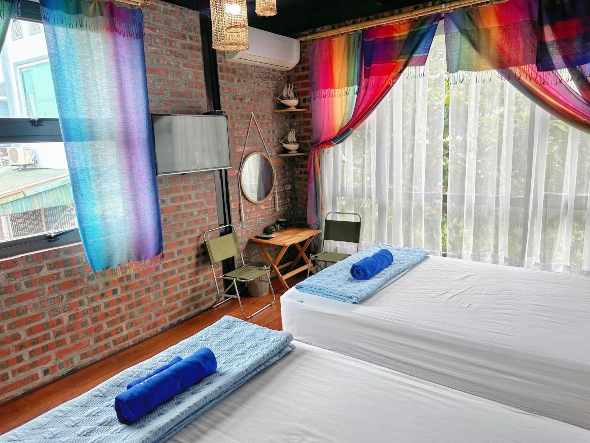 Homestay Halo Bay *